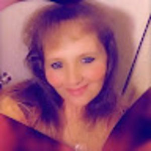 Meet your Posher, Adrienne